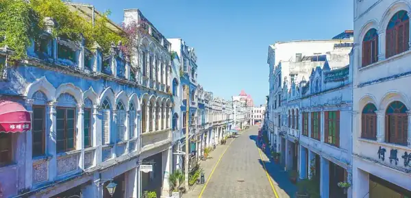 Qilou in Hainan