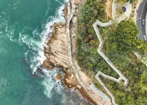 Mountains Sea City coastal cycling trail scenic bike path along Shenzhen coastline